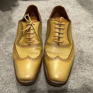Elegant Tan Leather Men's Oxfords